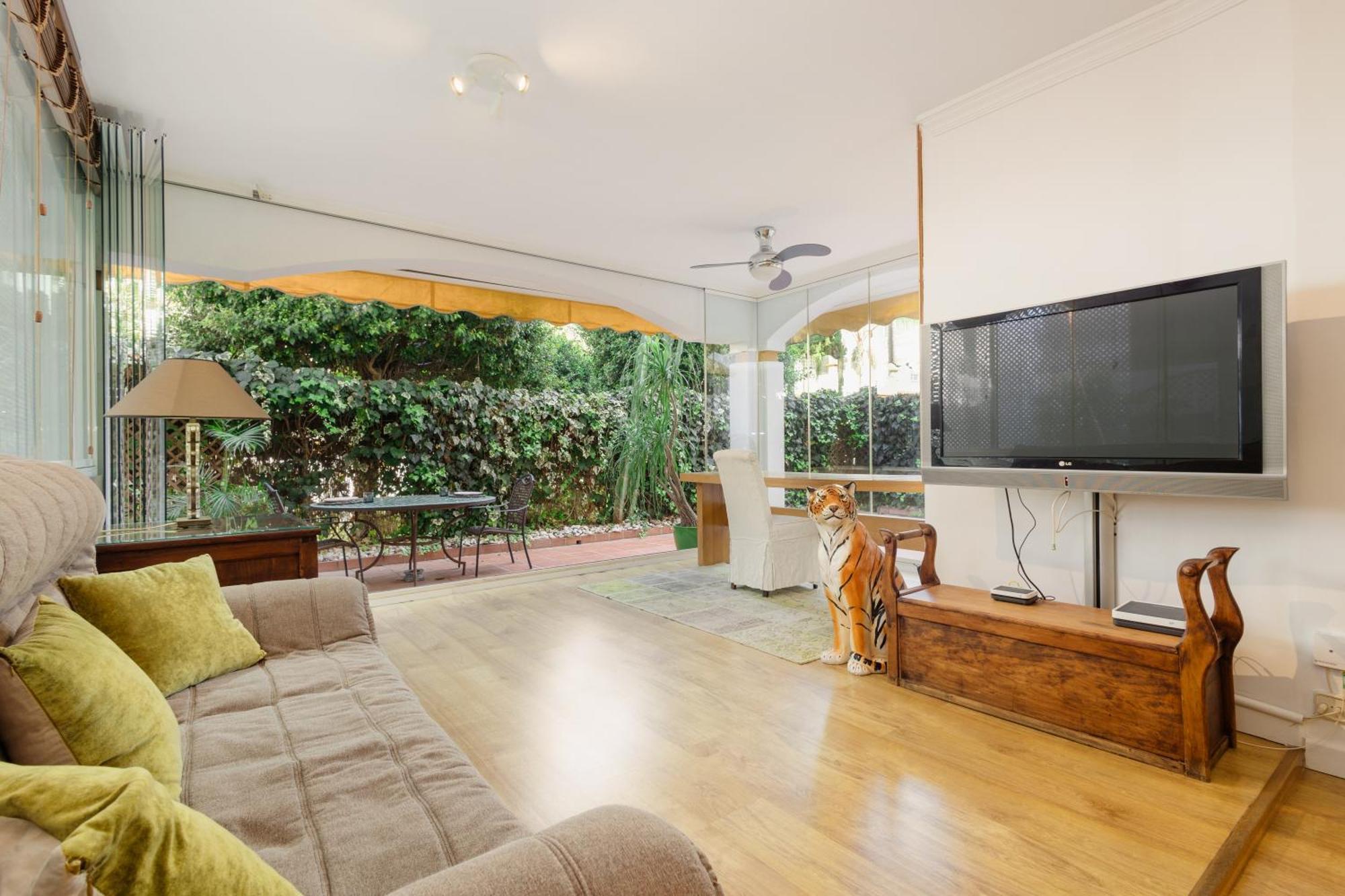 Ground Floor Holiday Apartment With Terrace And Pool In Puerto Banus, ماربيا المظهر الخارجي الصورة
