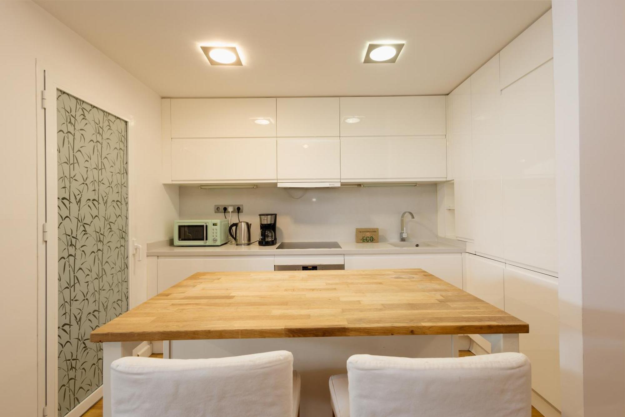 Ground Floor Holiday Apartment With Terrace And Pool In Puerto Banus, ماربيا المظهر الخارجي الصورة