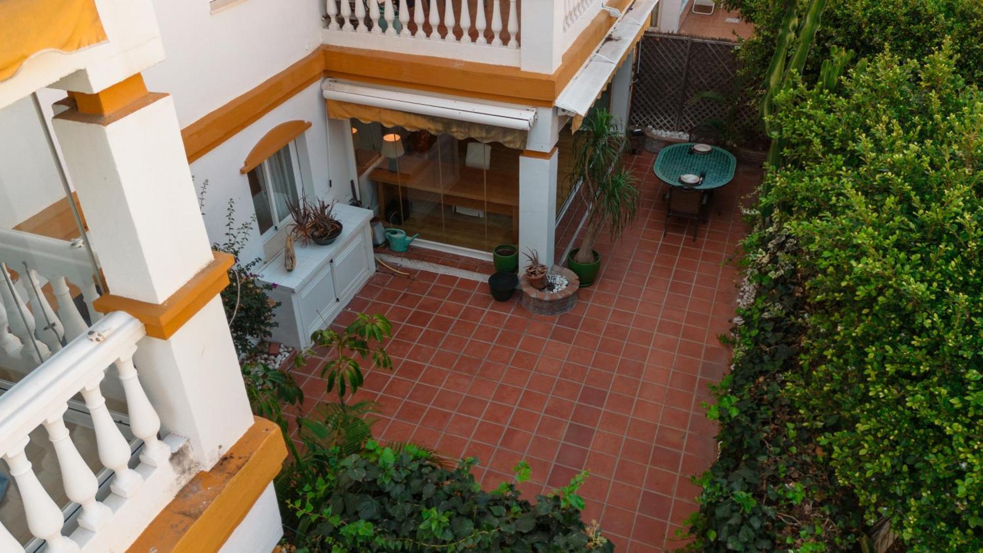Ground Floor Holiday Apartment With Terrace And Pool In Puerto Banus, ماربيا المظهر الخارجي الصورة
